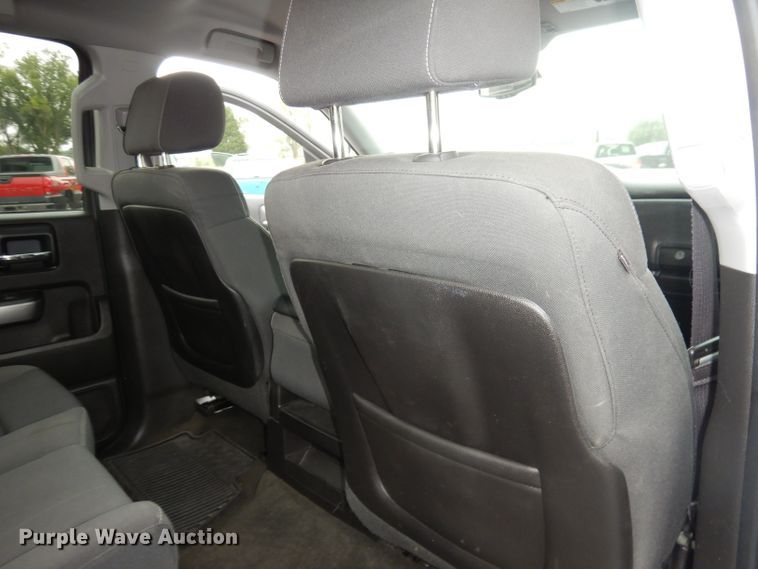 image for item DG0857 2015 Chevrolet Silverado 1500  Crew Cab pickup truck