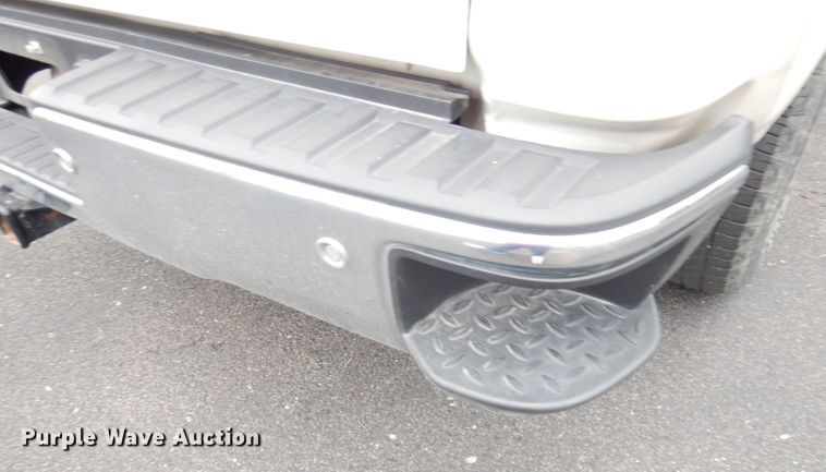 image for item DG0857 2015 Chevrolet Silverado 1500  Crew Cab pickup truck