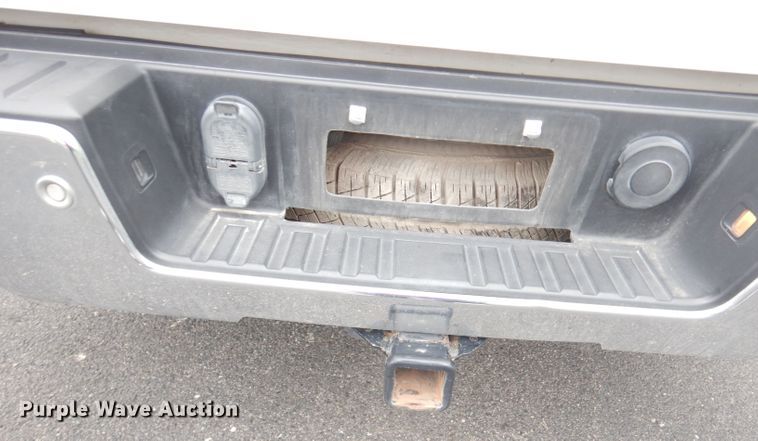 image for item DG0857 2015 Chevrolet Silverado 1500  Crew Cab pickup truck