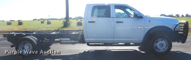 image for item DG1685 2011 Dodge Ram 5500HD  Crew Cab truck cab and chassis