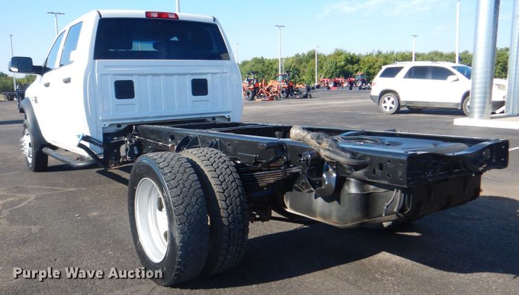 image for item DG1685 2011 Dodge Ram 5500HD  Crew Cab truck cab and chassis