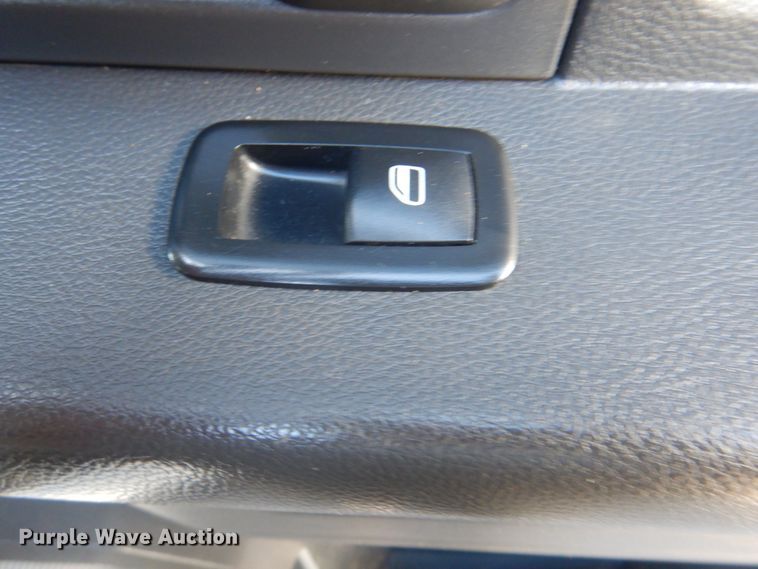 image for item DG1685 2011 Dodge Ram 5500HD  Crew Cab truck cab and chassis