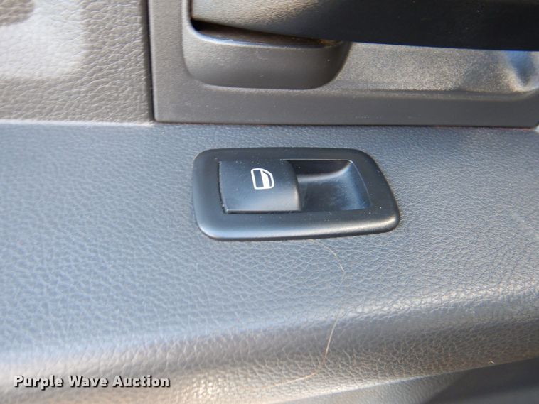 image for item DG1685 2011 Dodge Ram 5500HD  Crew Cab truck cab and chassis