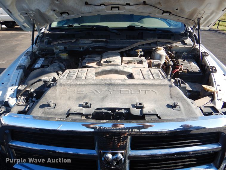 image for item DG1685 2011 Dodge Ram 5500HD  Crew Cab truck cab and chassis