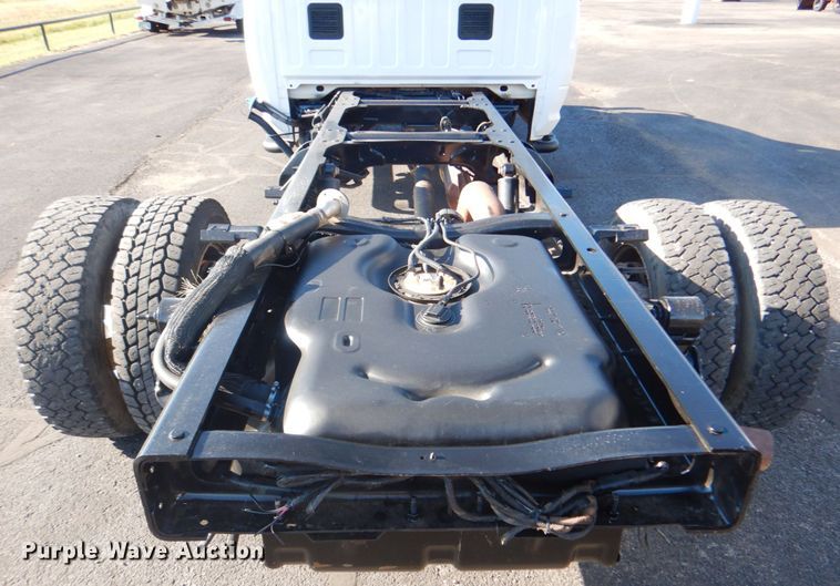 image for item DG1685 2011 Dodge Ram 5500HD  Crew Cab truck cab and chassis