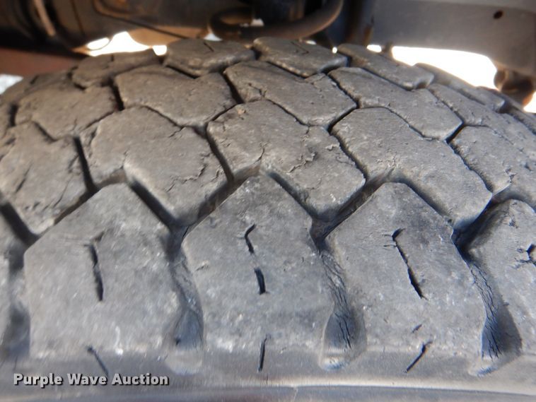 image for item DG1685 2011 Dodge Ram 5500HD  Crew Cab truck cab and chassis