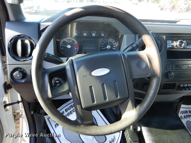 image for item DG1687 2011 Ford F450 Super Duty XL  truck cab and chassis