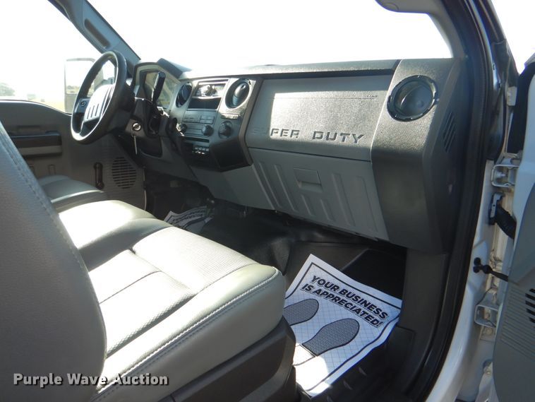 image for item DG1687 2011 Ford F450 Super Duty XL  truck cab and chassis