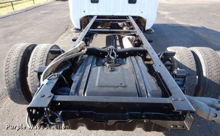 image for item DG1687 2011 Ford F450 Super Duty XL  truck cab and chassis