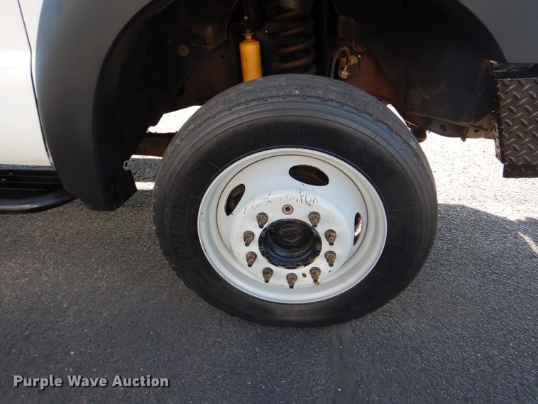 image for item DG1687 2011 Ford F450 Super Duty XL  truck cab and chassis