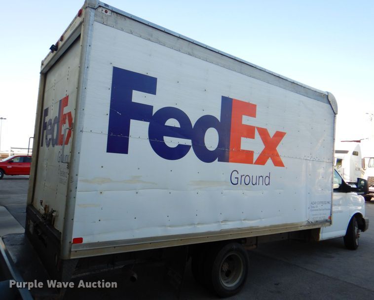 image for item DG1693 2009 Chevrolet Express 3500  box truck