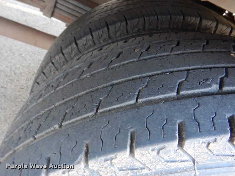 image for item DG1693 2009 Chevrolet Express 3500  box truck