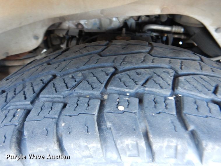 image for item DG1694 2014 Chevrolet Express G3500  box truck