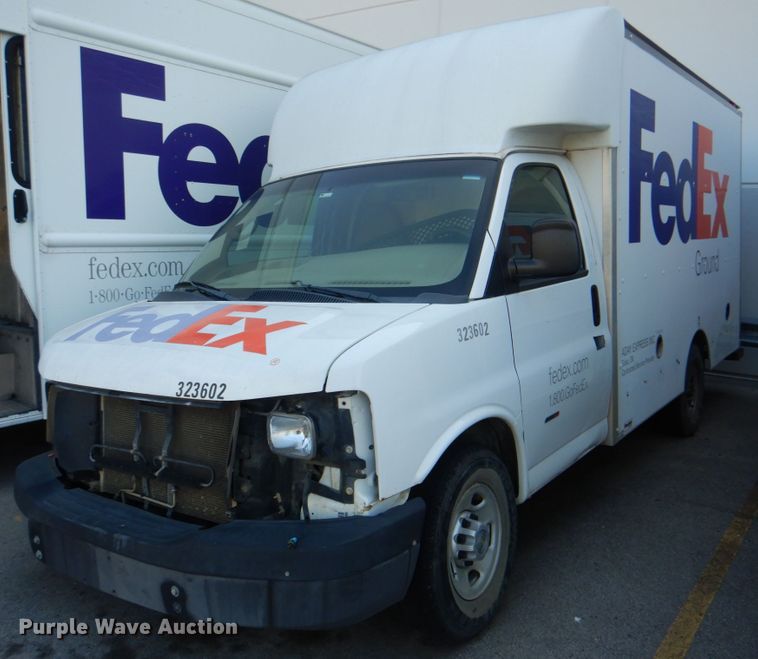 image for item DG1695 2015 Chevrolet Express G3500  box truck