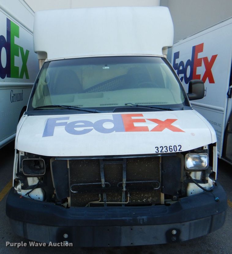 image for item DG1695 2015 Chevrolet Express G3500  box truck