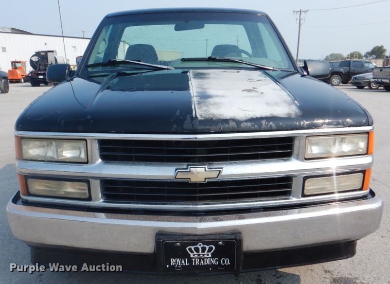 image for item DG1700 1996 Chevrolet 1500  pickup truck