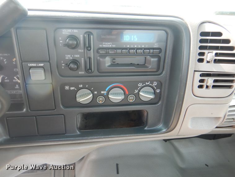 image for item DG1700 1996 Chevrolet 1500  pickup truck