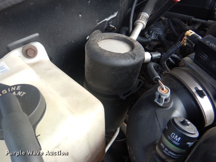 image for item DG1700 1996 Chevrolet 1500  pickup truck