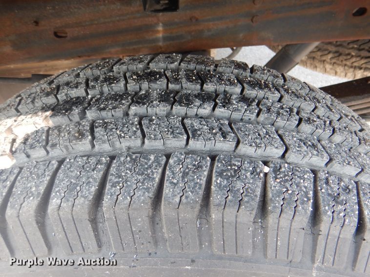 image for item DG1700 1996 Chevrolet 1500  pickup truck