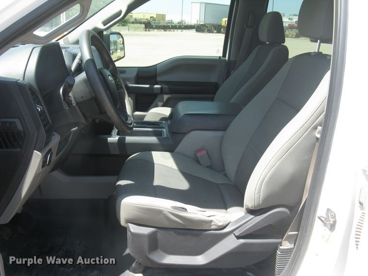 image for item DG5297 2016 Ford F150 XL  SuperCrew pickup truck