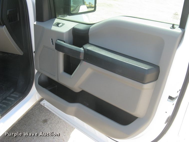 image for item DG5297 2016 Ford F150 XL  SuperCrew pickup truck