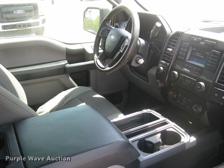 image for item DG5297 2016 Ford F150 XL  SuperCrew pickup truck