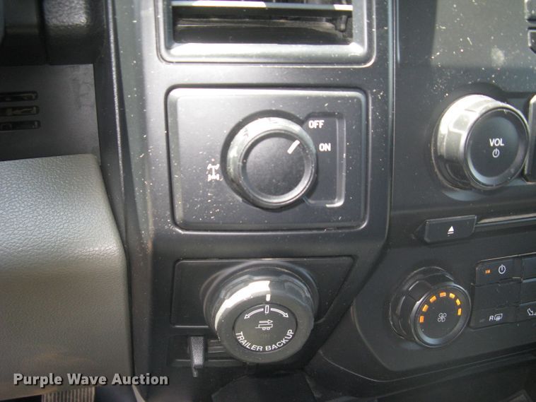 image for item DG5299 2018 Ford F150 XL  SuperCrew pickup truck