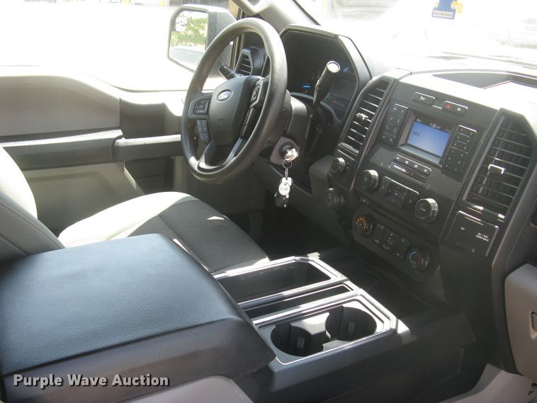 image for item DG5299 2018 Ford F150 XL  SuperCrew pickup truck