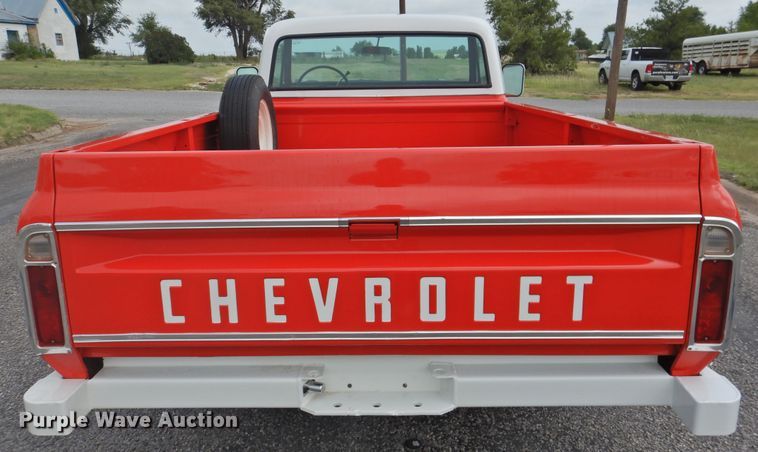 image for item DK2426 1971 Chevrolet C10  pickup truck