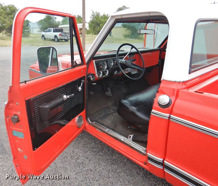 image for item DK2426 1971 Chevrolet C10  pickup truck
