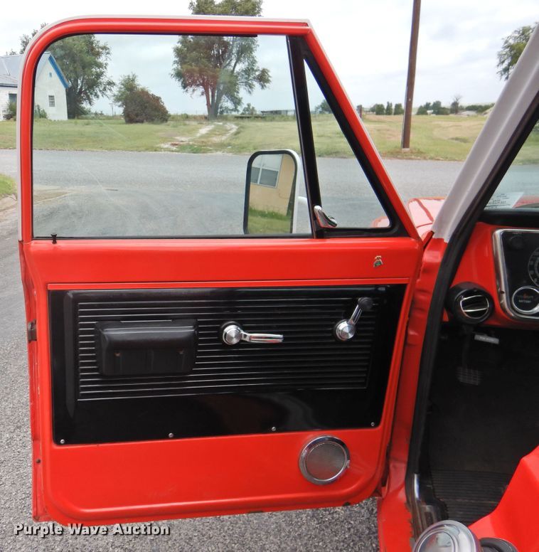 image for item DK2426 1971 Chevrolet C10  pickup truck