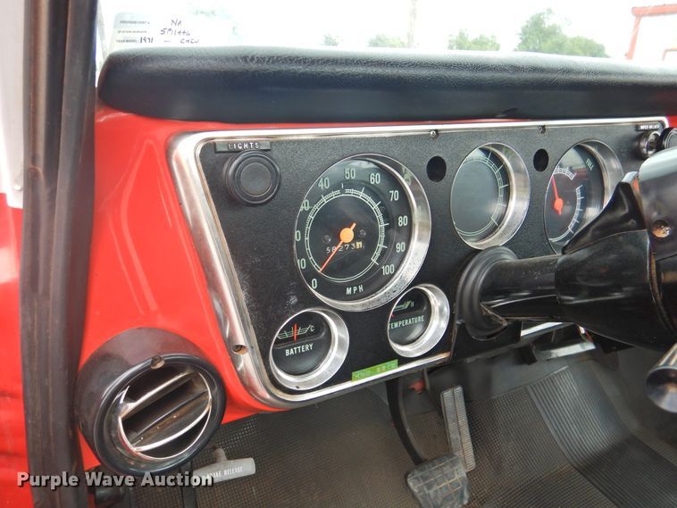 image for item DK2426 1971 Chevrolet C10  pickup truck