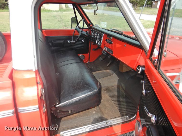 image for item DK2426 1971 Chevrolet C10  pickup truck