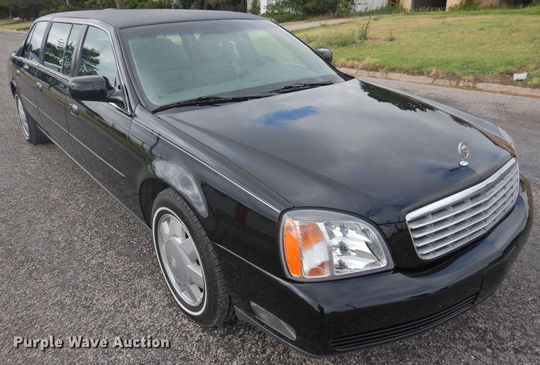 image for item DK2427 2000 Cadillac Krystal Koach  limousine