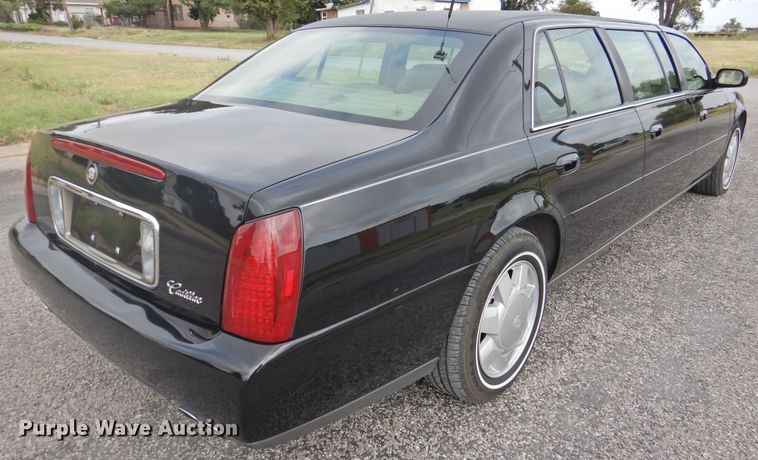 image for item DK2427 2000 Cadillac Krystal Koach  limousine