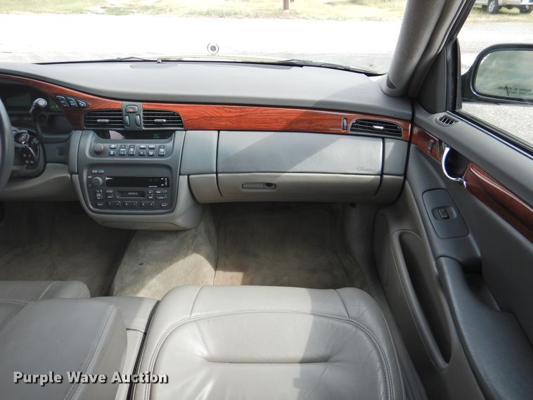 image for item DK2427 2000 Cadillac Krystal Koach  limousine