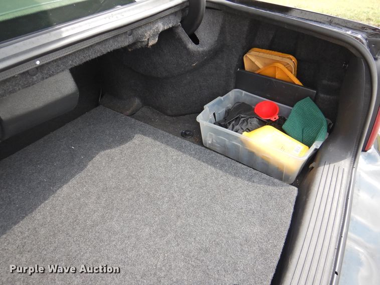 image for item DK2427 2000 Cadillac Krystal Koach  limousine