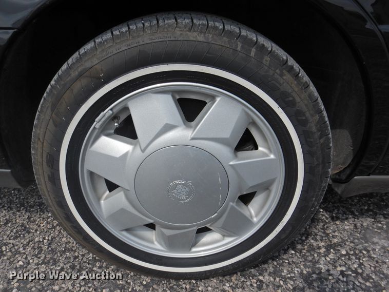 image for item DK2427 2000 Cadillac Krystal Koach  limousine