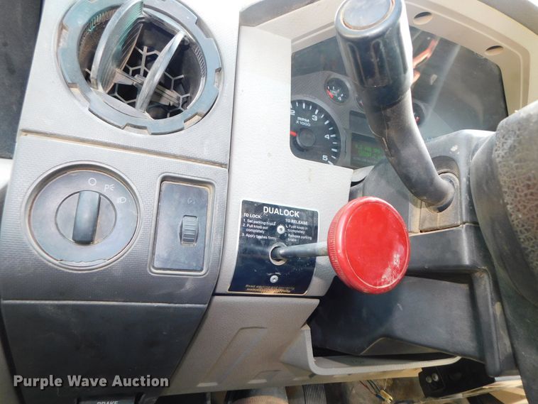 image for item DK8624 2009 Ford F550 Super Duty XL  flatbed truck