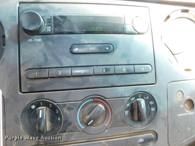 image for item DK8624 2009 Ford F550 Super Duty XL  flatbed truck