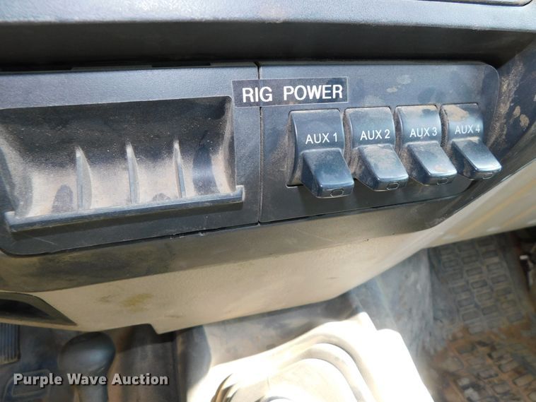 image for item DK8624 2009 Ford F550 Super Duty XL  flatbed truck