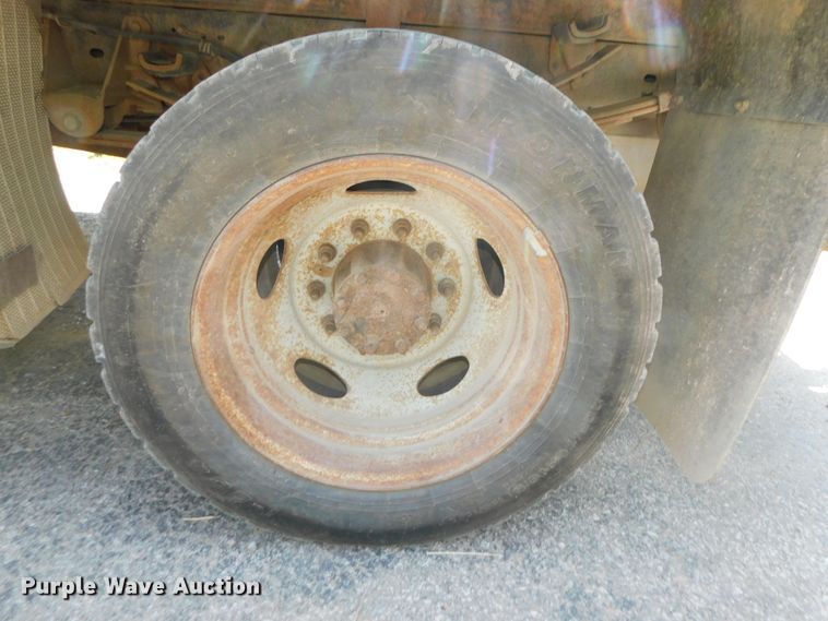 image for item DK8624 2009 Ford F550 Super Duty XL  flatbed truck