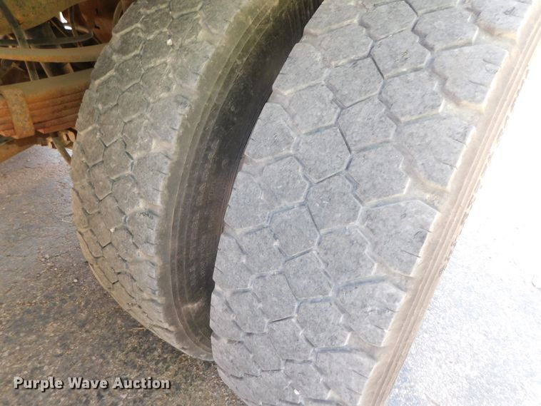 image for item DK8624 2009 Ford F550 Super Duty XL  flatbed truck