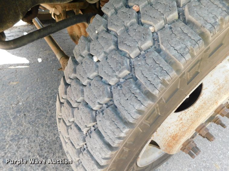 image for item DK8624 2009 Ford F550 Super Duty XL  flatbed truck