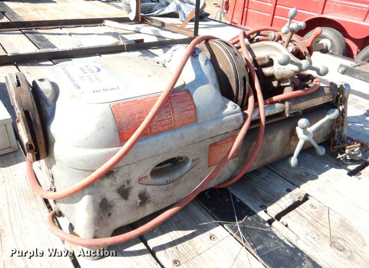 image for item DL0567 Ridgid 801  pipe threader and die