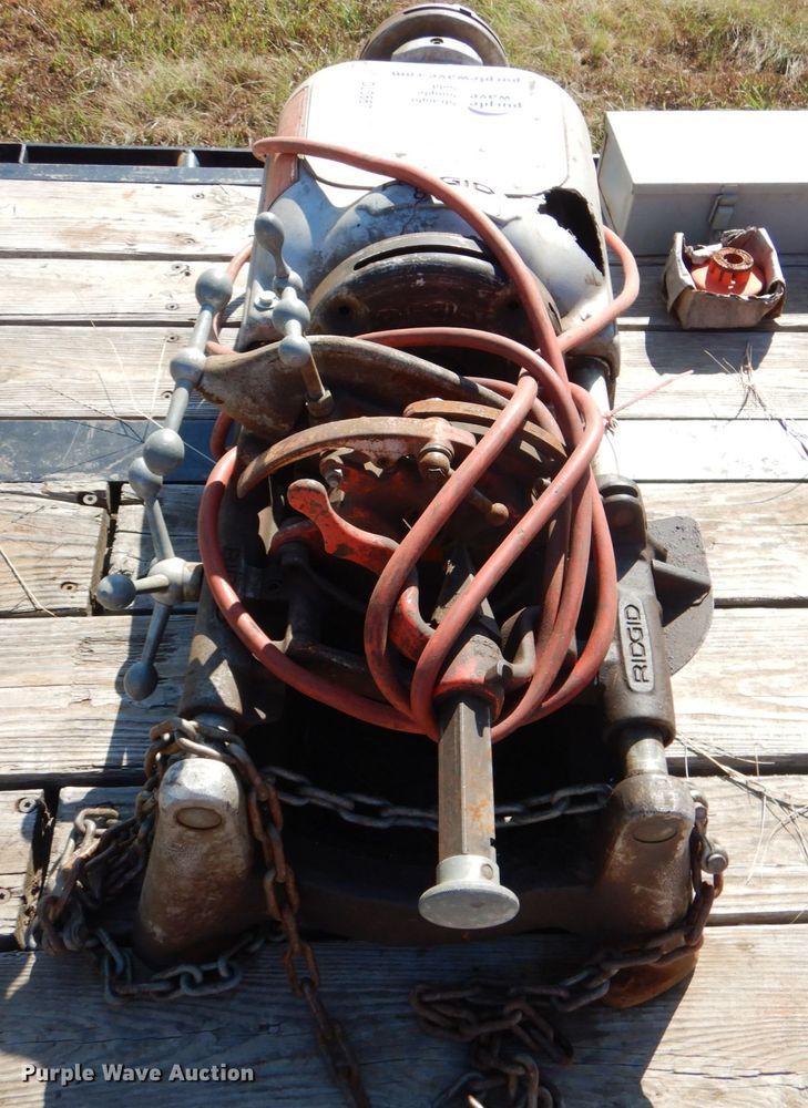 image for item DL0567 Ridgid 801  pipe threader and die