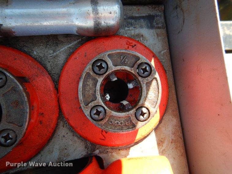 image for item DL0567 Ridgid 801  pipe threader and die