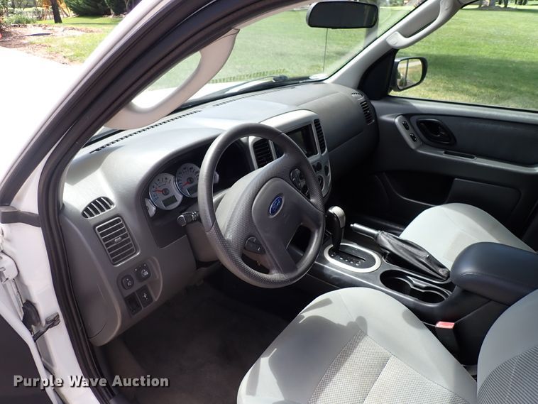 image for item DL7625 2006 Ford Escape  SUV