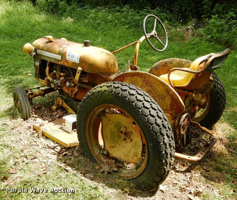 image for item DM0608 International Cub  tractor