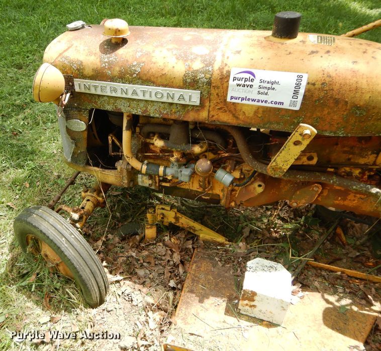 image for item DM0608 International Cub  tractor